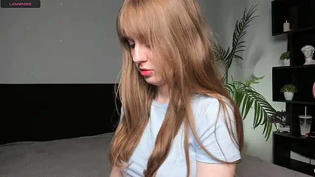 TessaStruble online show from 11/09/25, 09:18