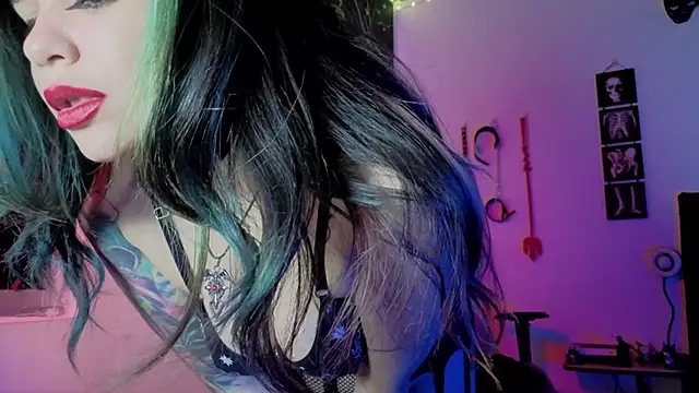 AshGraven online show from 11/29/25, 10:57