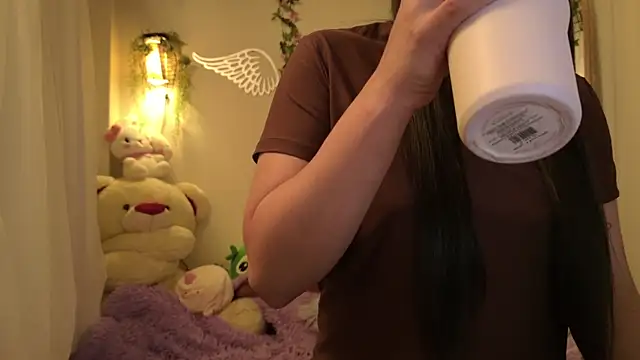 ISA NIXON online show from 04/20/26, 05:16