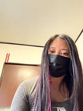 Snapshot of arisu_Fcap chatting on 11/12/25, 12:00 arisu Fcap online show from 11/12/25, 12:00