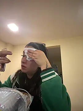 Kloe Novoa online show from 04/17/26, 01:36