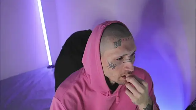 TokyoHatsumoto online show from 02/01/26, 11:03