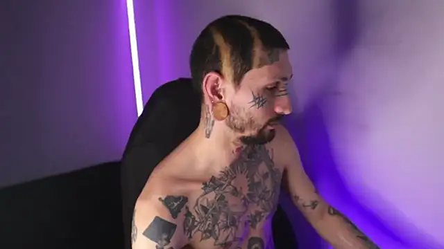 TokyoHatsumoto online show from 03/03/26, 10:59