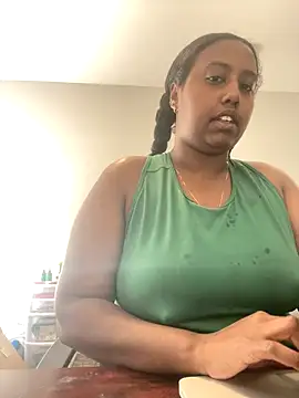 Snapshot of Ltbustybunny7 chatting on 10/28/25, 09:50 Ltbustybunny7 online show from 10/28/25, 09:50