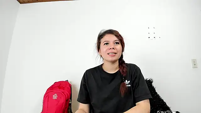 Snapshot of Vanessa_Martinz chatting on 10/25/25, 12:13 Vanessa Martinz online show from 10/25/25, 12:13