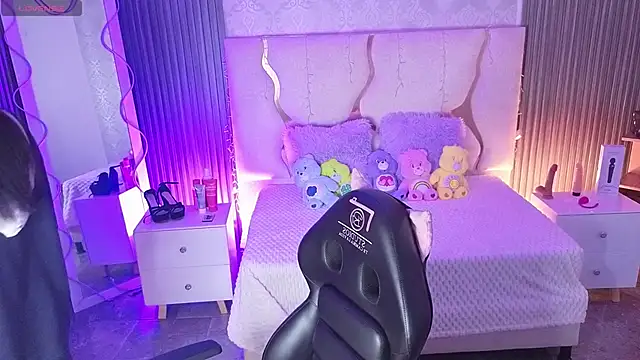 MAIILY TAY online show from 01/13/26, 11:48