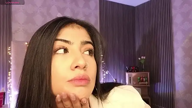 MAIILY TAY online show from 03/03/26, 12:22