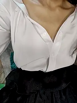 ezabel- online show from 04/18/26, 09:24