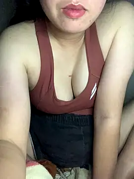 Clair zee online show from 10/26/25, 06:14