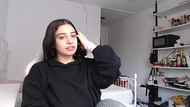 bellefleurrr online show from 03/25/26, 07:14