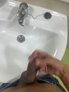 findomhot online show from 10/31/25, 05:25