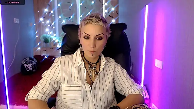 Sweet-n-Strong online show from 11/07/25, 01:22