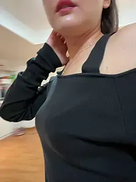 Snapshot of NNBB6688 chatting on 10/24/25, 01:51 NNBB6688 online show from 10/24/25, 01:51