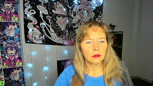 Carla Vogue online show from 12/15/25, 03:00