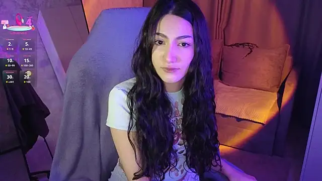 Mulan Lo online show from 12/14/25, 06:45