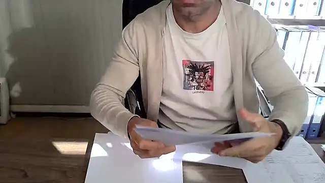 Evasionee online show from 11/14/25, 08:02