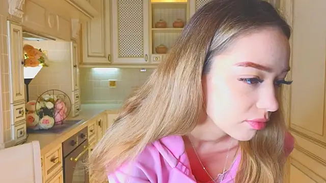 DeiraCharson online show from 11/07/25, 03:06