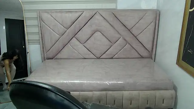 Afrodita Wild v online show from 03/25/26, 01:28