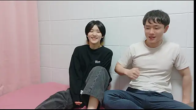 NORA NEKO 2 2 online show from 11/29/25, 10:40