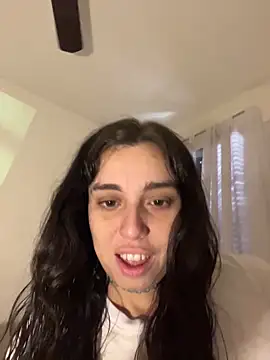 gigi333regi online show from 12/15/25, 03:05