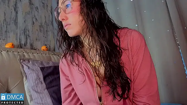 eva delight  online show from 11/10/25, 11:09