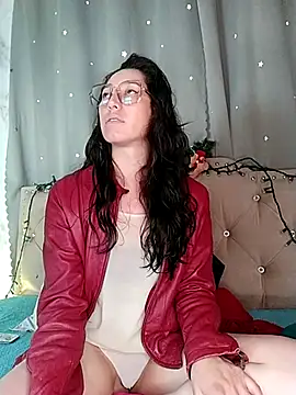 eva delight  online show from 11/21/25, 11:42