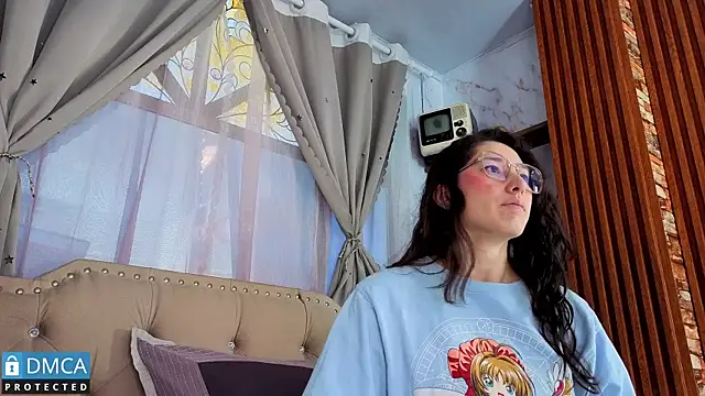 eva delight  online show from 01/15/26, 11:15