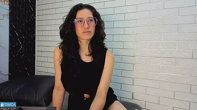 eva delight  online show from 03/30/26, 12:06