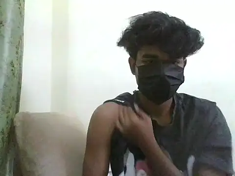 Snapshot of kriZ08 chatting on 04/24/26, 12:40 kriZ08 online show from 04/24/26, 12:40