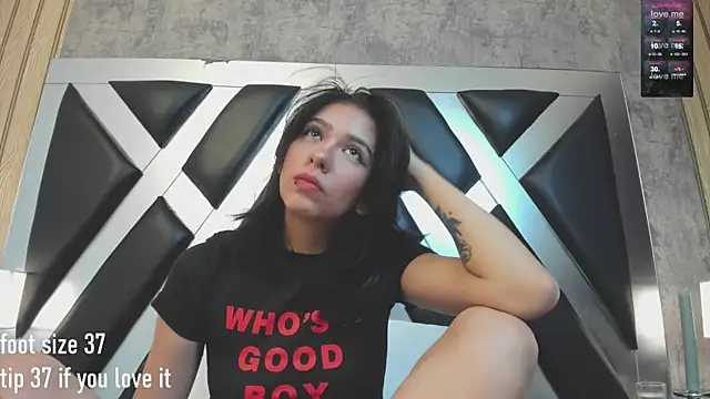 CloePerson online show from 04/08/26, 11:37