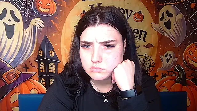 Snapshot of ScarletCargo chatting on 11/01/25, 12:07 ScarletCargo online show from 11/01/25, 12:07