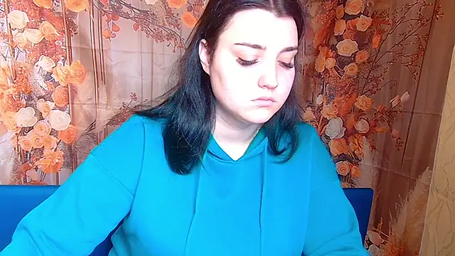 Snapshot of ScarletCargo chatting on 12/14/25, 06:08 ScarletCargo online show from 12/14/25, 06:08