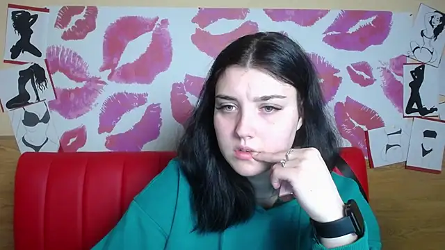 Snapshot of ScarletCargo chatting on 12/15/25, 06:06 ScarletCargo online show from 12/15/25, 06:06