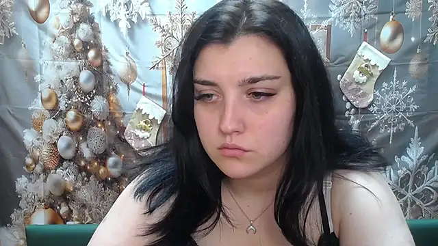 Snapshot of ScarletCargo chatting on 12/17/25, 06:08 ScarletCargo online show from 12/17/25, 06:08