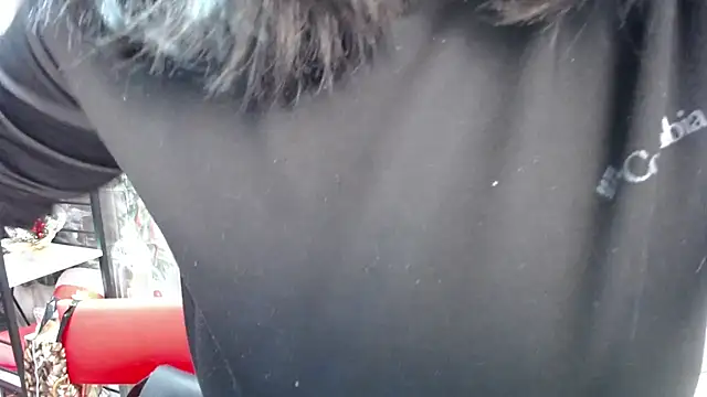 Snapshot of ScarletCargo chatting on 01/16/26, 12:20 ScarletCargo online show from 01/16/26, 12:20