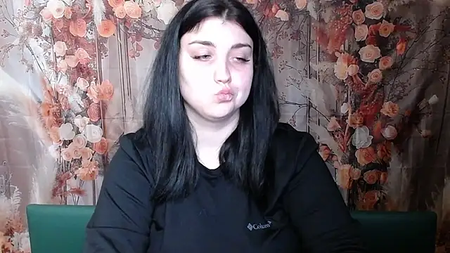 Snapshot of ScarletCargo chatting on 02/07/26, 12:09 ScarletCargo online show from 02/07/26, 12:09