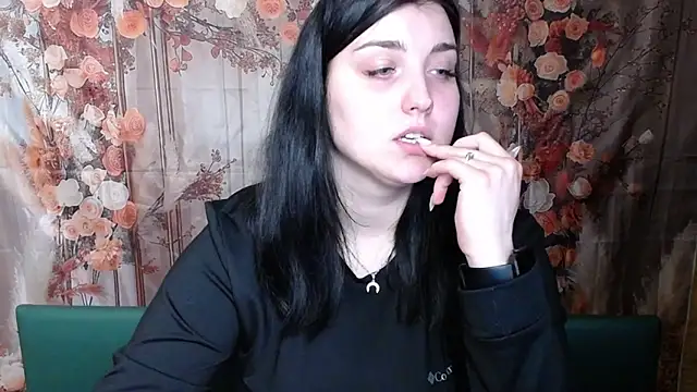 Snapshot of ScarletCargo chatting on 02/12/26, 12:11 ScarletCargo online show from 02/12/26, 12:11