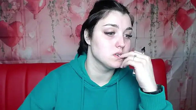 Snapshot of ScarletCargo chatting on 02/19/26, 12:01 ScarletCargo online show from 02/19/26, 12:01