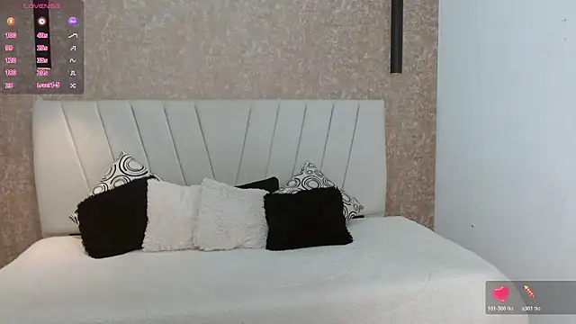 AliceSmity  online show from 04/10/26, 11:37