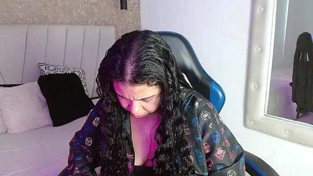 AliceSmity  online show from 04/23/26, 12:15