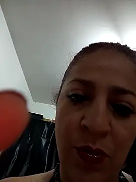 LAPOTRA 04 online show from 10/25/25, 02:35