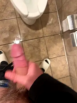 slimshadypt2 online show from 11/18/25, 01:33