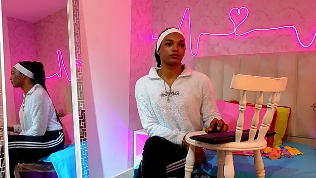 Kardy Castle7 online show from 12/03/25, 12:25