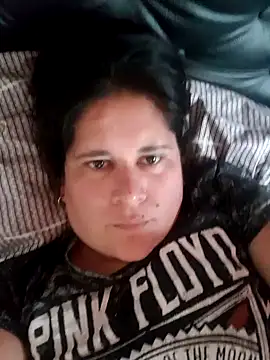 Snapshot of Clara_Arg chatting on 11/11/25, 05:35 Clara Arg online show from 11/11/25, 05:35