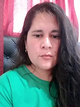 Snapshot of Clara_Arg chatting on 11/16/25, 05:51 Clara Arg online show from 11/16/25, 05:51