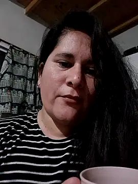 Snapshot of Clara_Arg chatting on 11/23/25, 02:00 Clara Arg online show from 11/23/25, 02:00