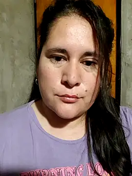 Snapshot of Clara_Arg chatting on 12/15/25, 01:54 Clara Arg online show from 12/15/25, 01:54