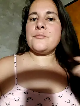 Snapshot of Clara_Arg chatting on 01/17/26, 02:05 Clara Arg online show from 01/17/26, 02:05