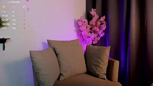 shaima   online show from 03/28/26, 09:14