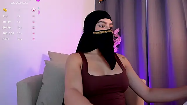 shaima   online show from 04/18/26, 08:31